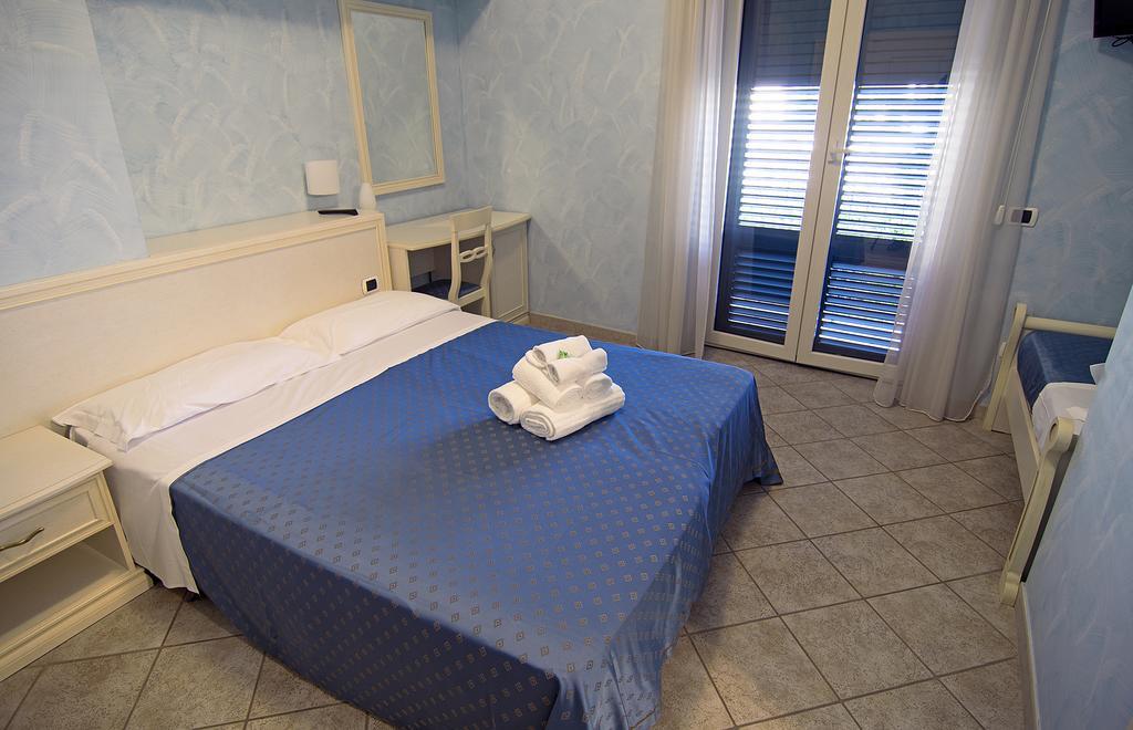 Hotel Capital Cupra Marittima Kamer foto